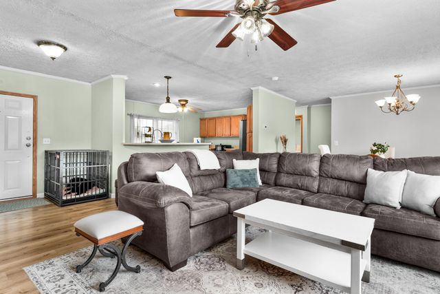 323 Sunny Brook Circle, London, KY 40744