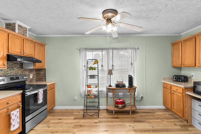 323 Sunny Brook Circle, London, KY 40744