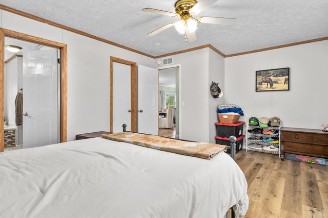 323 Sunny Brook Circle, London, KY 40744