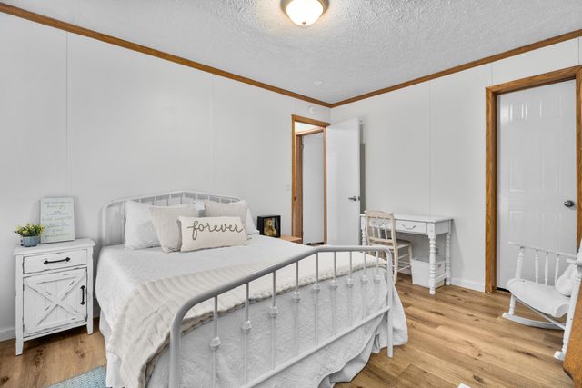 323 Sunny Brook Circle, London, KY 40744