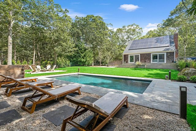 34 Harbor Boulevard, East Hampton, NY 11937
