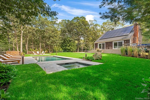 34 Harbor Boulevard, East Hampton, NY 11937