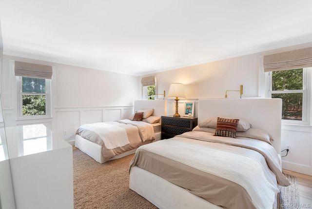 34 Harbor Boulevard, East Hampton, NY 11937