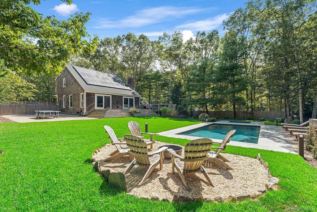 34 Harbor Boulevard, East Hampton, NY 11937