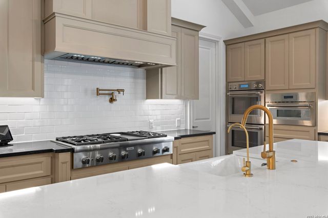 9835 Midsomer Pl, San Antonio, TX 78255