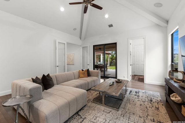 9835 Midsomer Pl, San Antonio, TX 78255