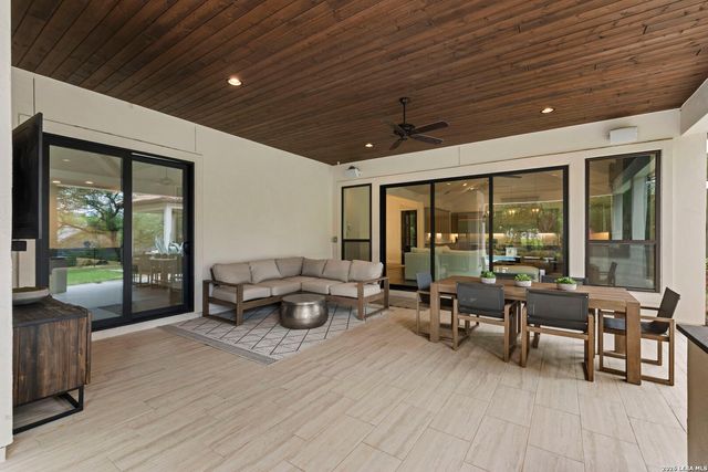 9835 Midsomer Pl, San Antonio, TX 78255