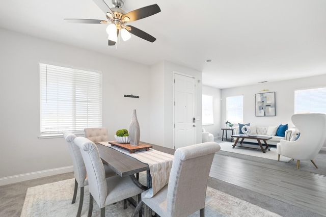 337 Scrub Oak Dr, Lathrop, CA 95330