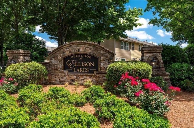 1959 Lakeshore Overlook NW Circle, Kennesaw, GA 30152