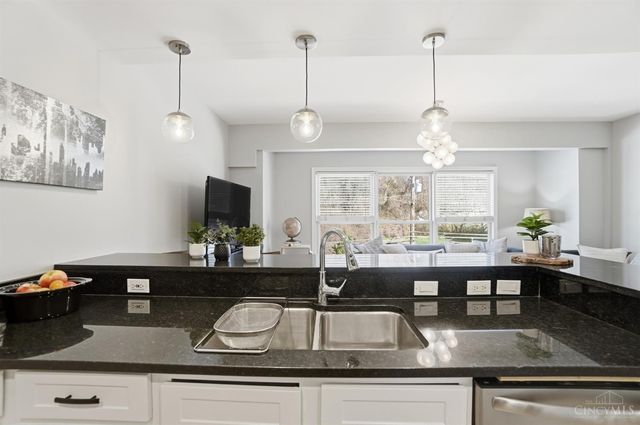 2235 Riverside Drive, Cincinnati, OH 45202