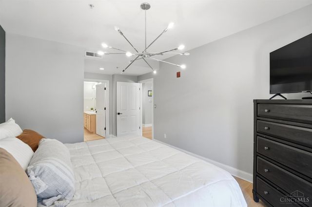 2235 Riverside Drive, Cincinnati, OH 45202