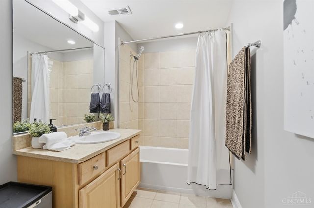 2235 Riverside Drive, Cincinnati, OH 45202