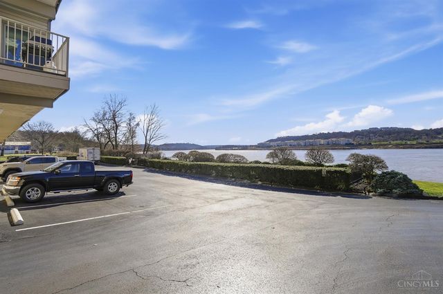 2235 Riverside Drive, Cincinnati, OH 45202