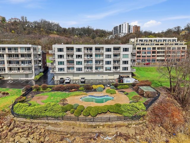 2235 Riverside Drive, Cincinnati, OH 45202