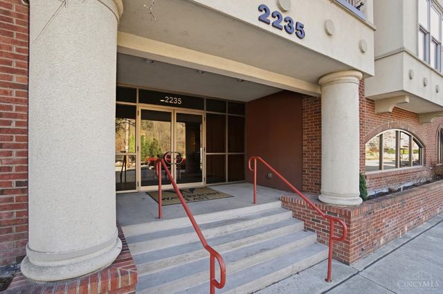 2235 Riverside Drive, Cincinnati, OH 45202