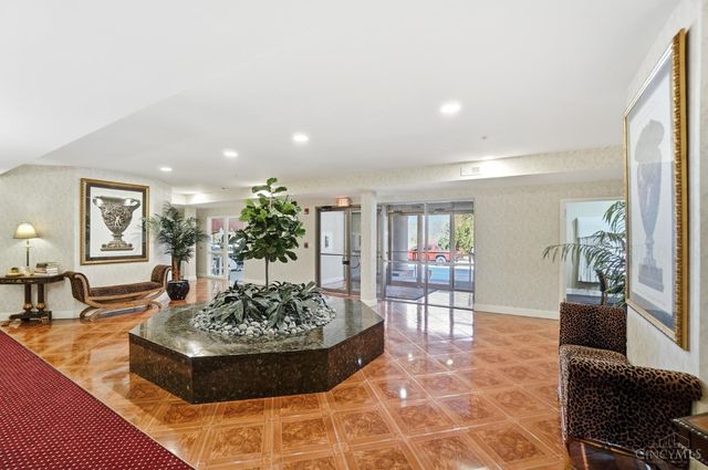 2235 Riverside Drive, Cincinnati, OH 45202