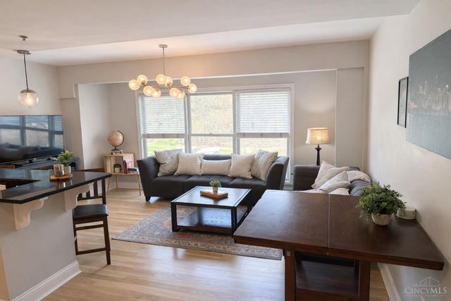 2235 Riverside Drive, Cincinnati, OH 45202