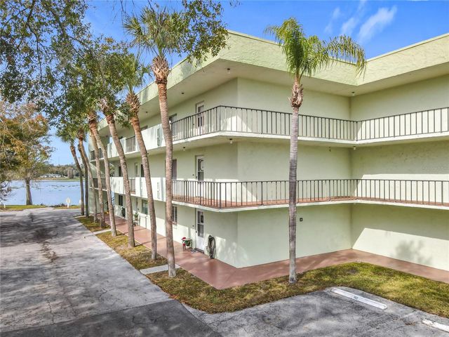 1130 N LAKE PARKER AVENUE A302, Lakeland, FL 33805
