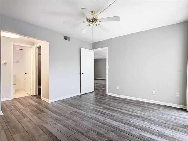 1130 N LAKE PARKER AVENUE A302, Lakeland, FL 33805