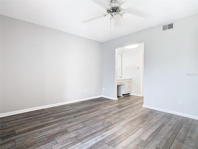1130 N LAKE PARKER AVENUE A302, Lakeland, FL 33805