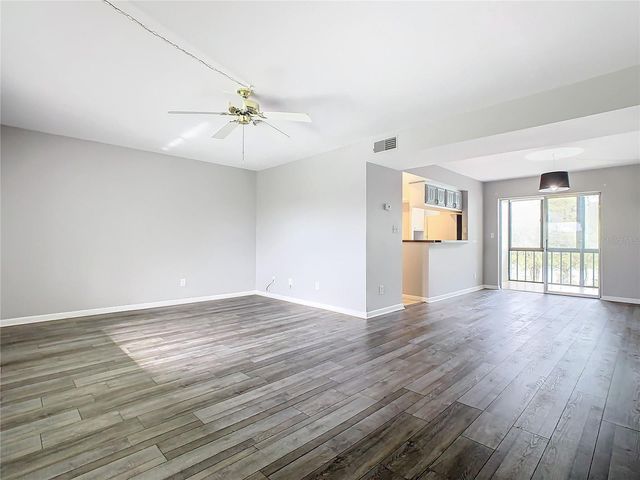 1130 N LAKE PARKER AVENUE A302, Lakeland, FL 33805