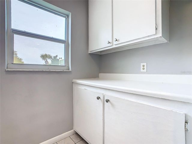 1130 N LAKE PARKER AVENUE A302, Lakeland, FL 33805