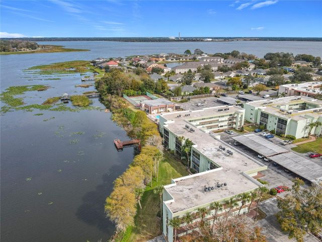 1130 N LAKE PARKER AVENUE A302, Lakeland, FL 33805