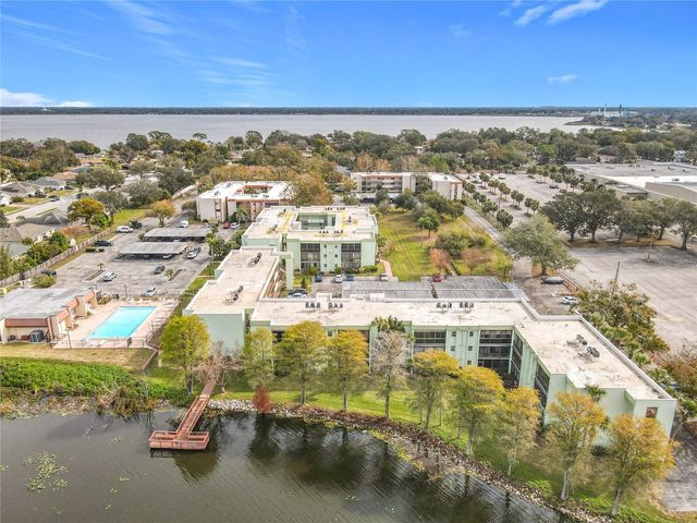 1130 N LAKE PARKER AVENUE A302, Lakeland, FL 33805