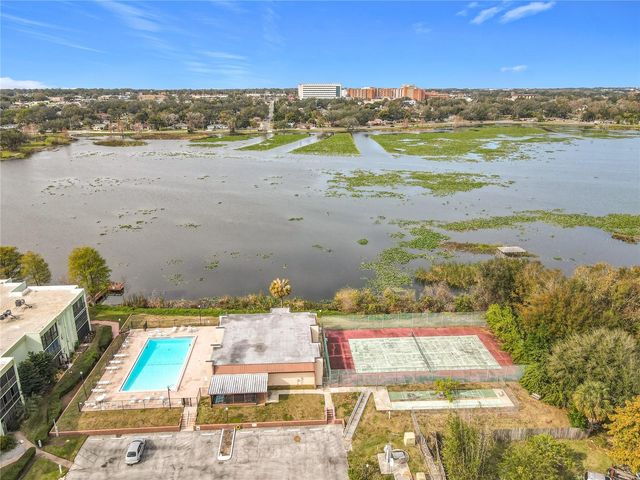 1130 N LAKE PARKER AVENUE A302, Lakeland, FL 33805