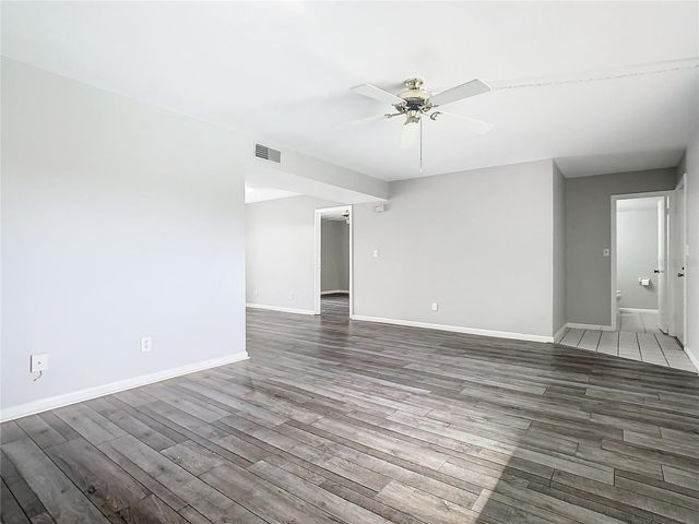 1130 N LAKE PARKER AVENUE A302, Lakeland, FL 33805