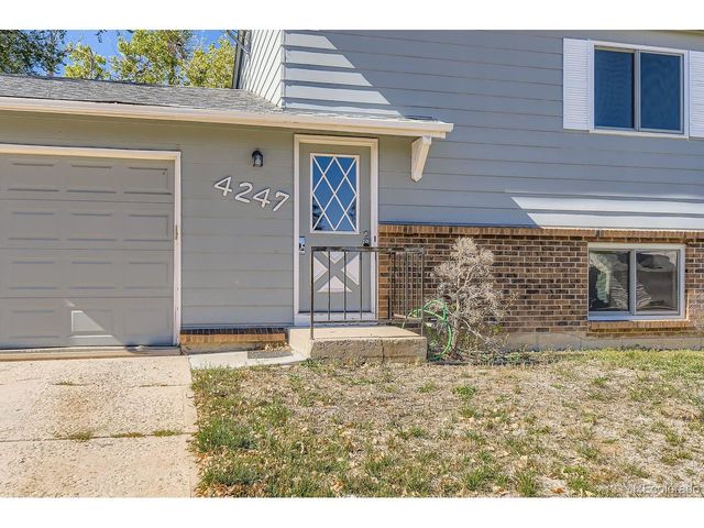 4247 S Pitkin St, Aurora, CO 80013