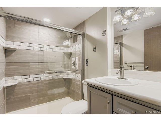 4247 S Pitkin St, Aurora, CO 80013