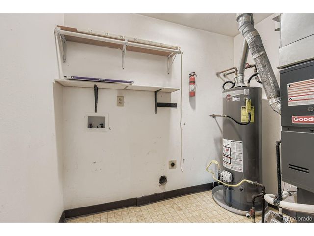 4247 S Pitkin St, Aurora, CO 80013