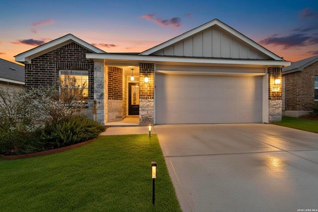 6806 Bale Rdg, San Antonio, TX 78252