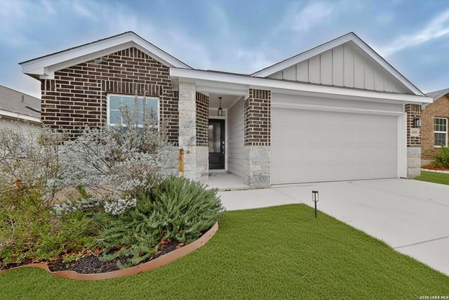 6806 Bale Rdg, San Antonio, TX 78252