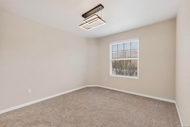 6806 Bale Rdg, San Antonio, TX 78252