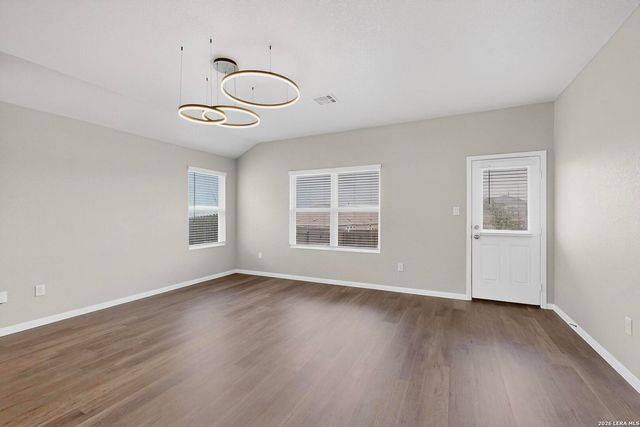 6806 Bale Rdg, San Antonio, TX 78252
