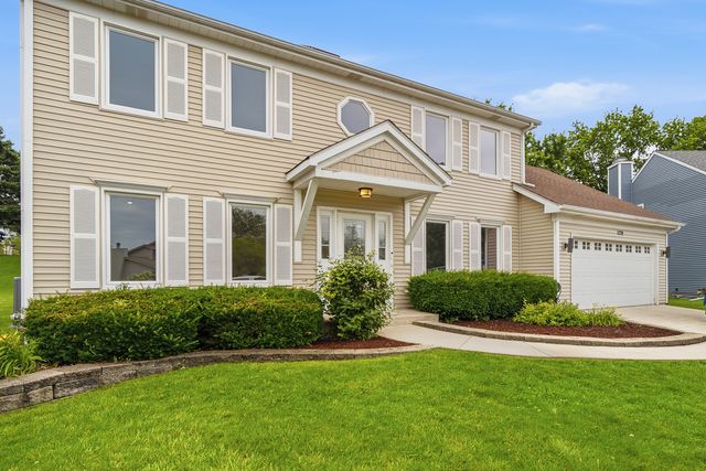 1120 Lakeside Court, Aurora, IL 60504