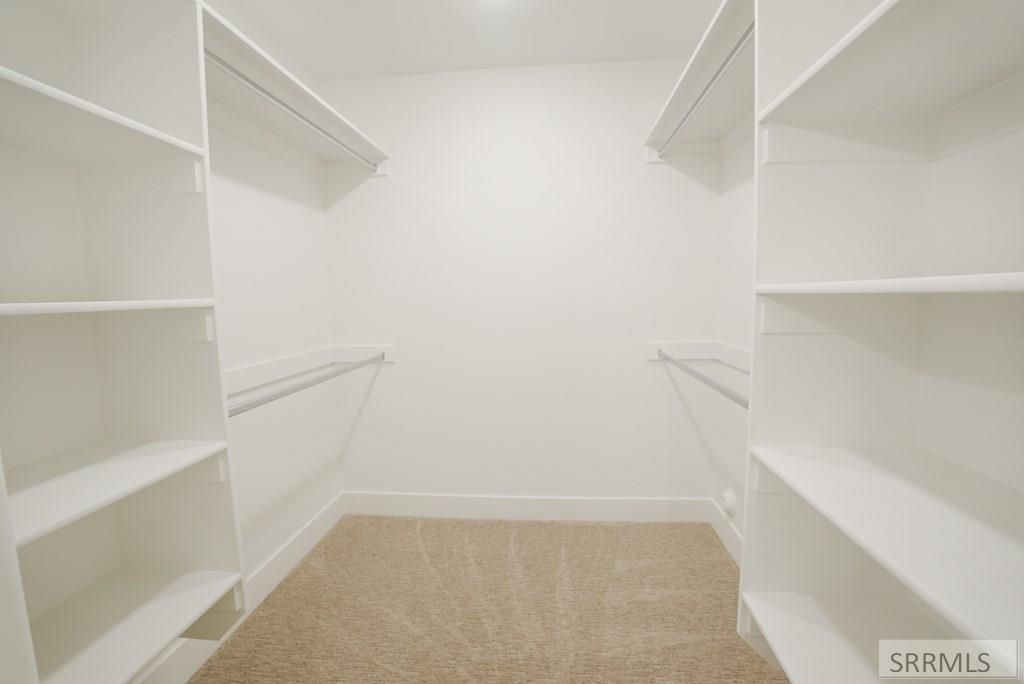 Image 13 of property listing at 2927 N Grant Avenue, Idaho Falls, ID 83401