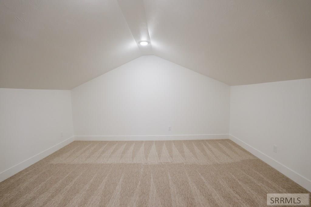 Image 15 of property listing at 2927 N Grant Avenue, Idaho Falls, ID 83401