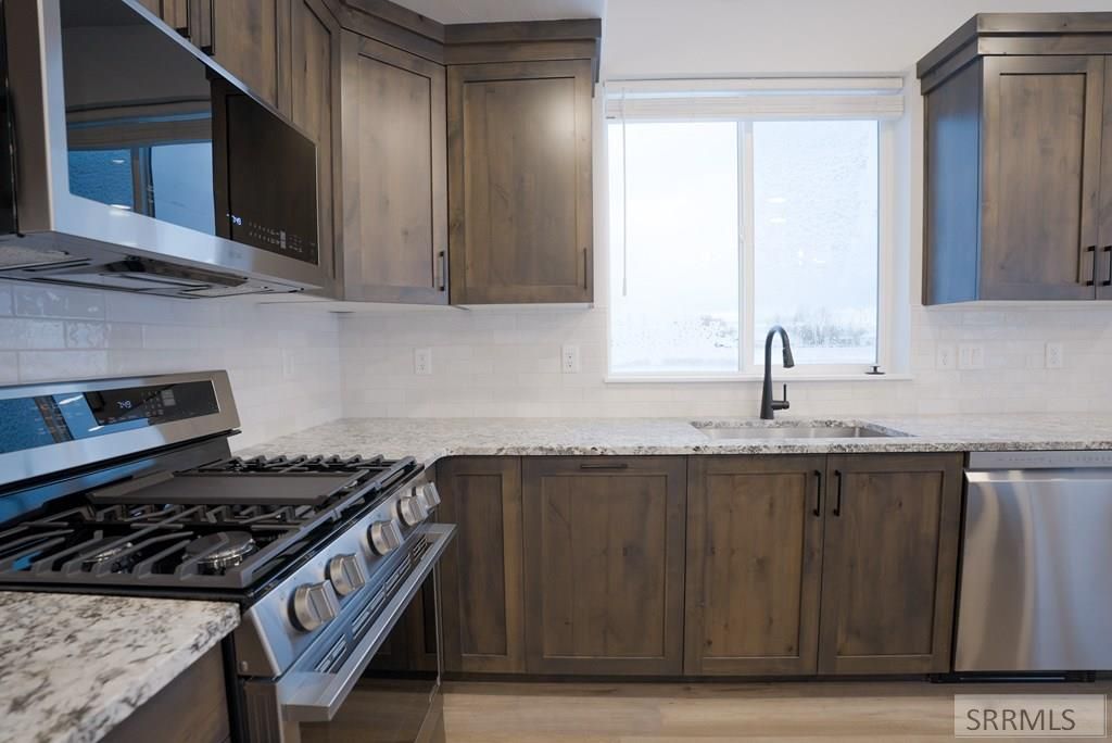 Image 8 of property listing at 2927 N Grant Avenue, Idaho Falls, ID 83401