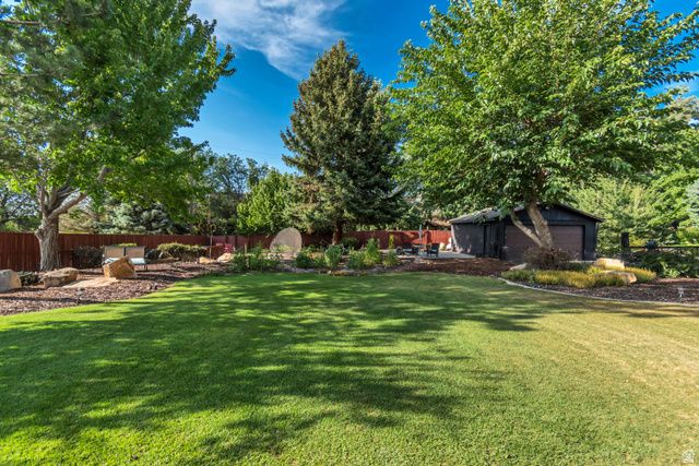 3071 E 7335 S, Cottonwood Heights, UT 84121