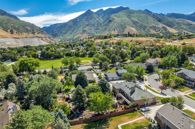 3071 E 7335 S, Cottonwood Heights, UT 84121