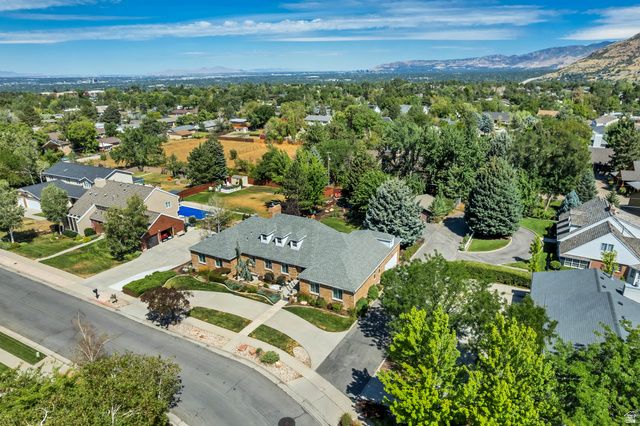3071 E 7335 S, Cottonwood Heights, UT 84121