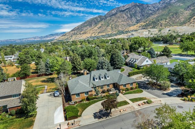 3071 E 7335 S, Cottonwood Heights, UT 84121