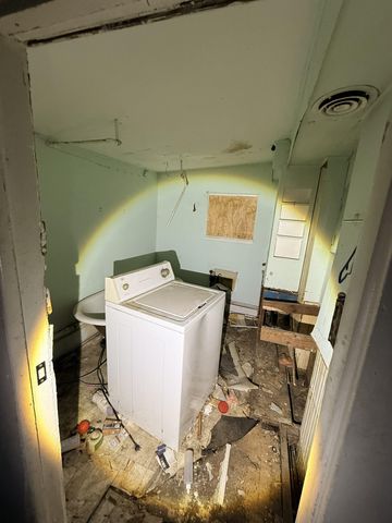 643 W Hendryx Ave, Wichita, KS 67213