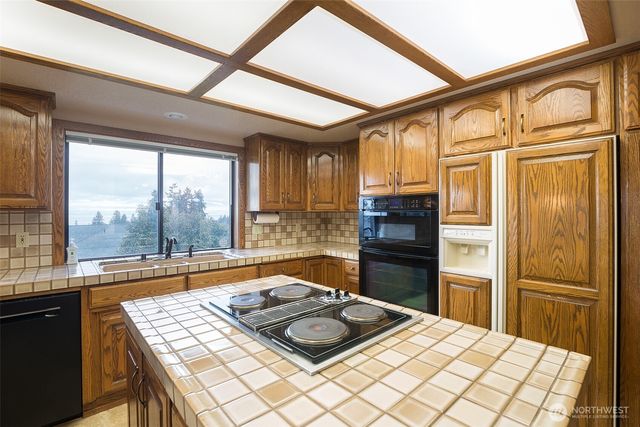 527 S Liberty Street, Port Angeles, WA 98362