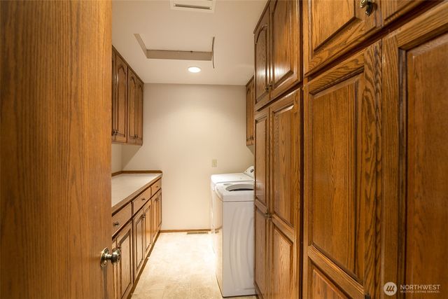 527 S Liberty Street, Port Angeles, WA 98362