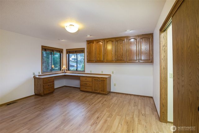 527 S Liberty Street, Port Angeles, WA 98362