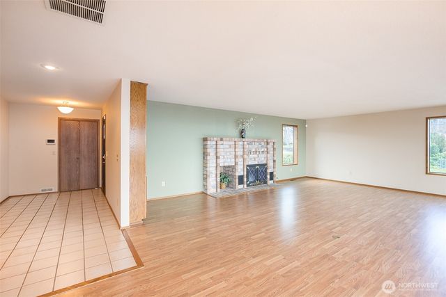 527 S Liberty Street, Port Angeles, WA 98362